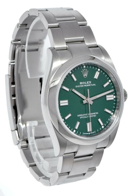 Rolex Oyster Perpetual 126000 Image 4